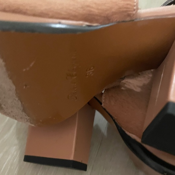 Robert Clergerie calf skin Tan Heels with Modern Design - Picture 10 of 15